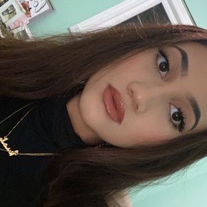 Meet your Posher, Asmaa